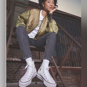 Converse Shoes Womens 12 White Leather Chuck Taylor All Star Platform Sneakers
